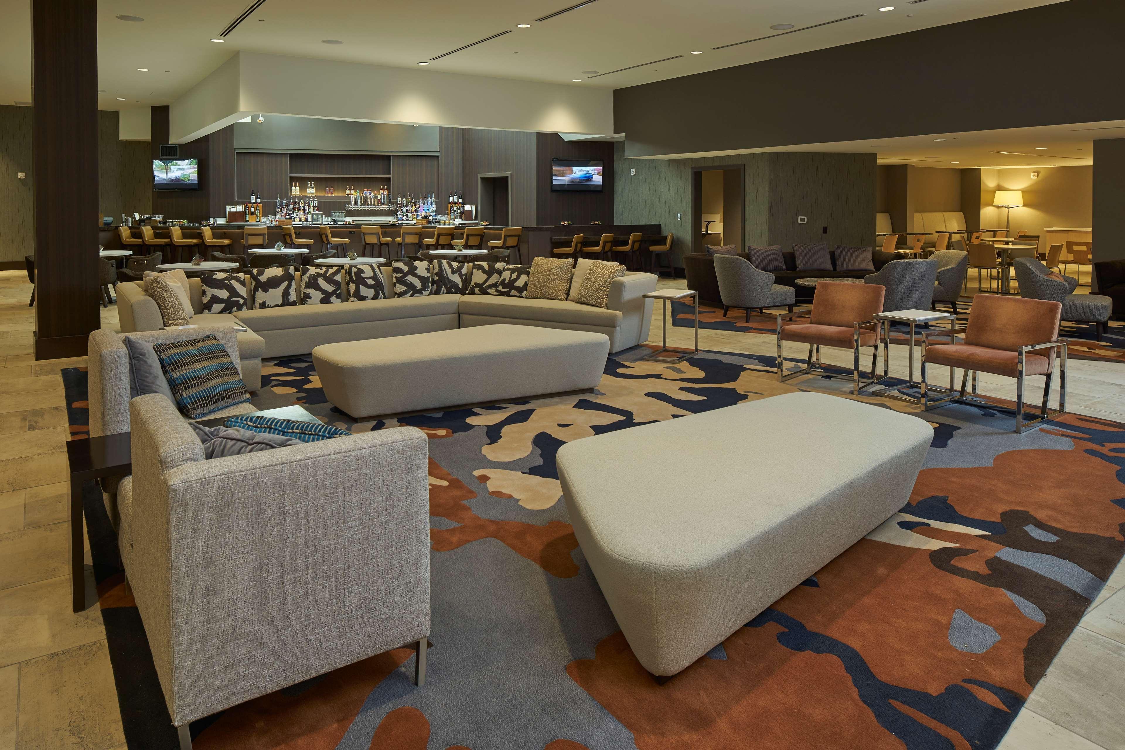 Hilton North Hills 3* Raleigh