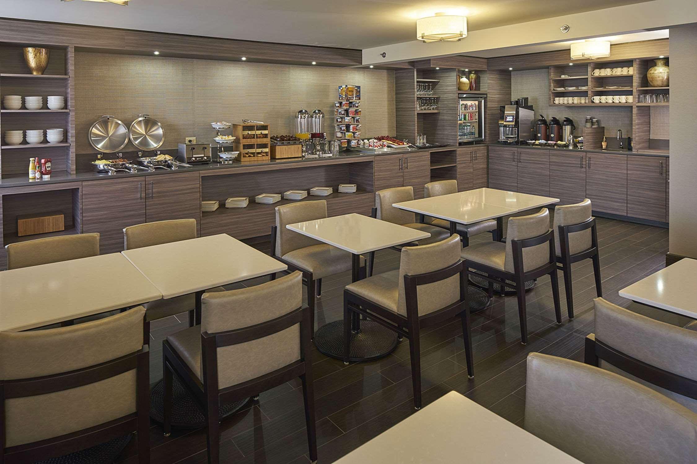 Hilton North Hills Hotel