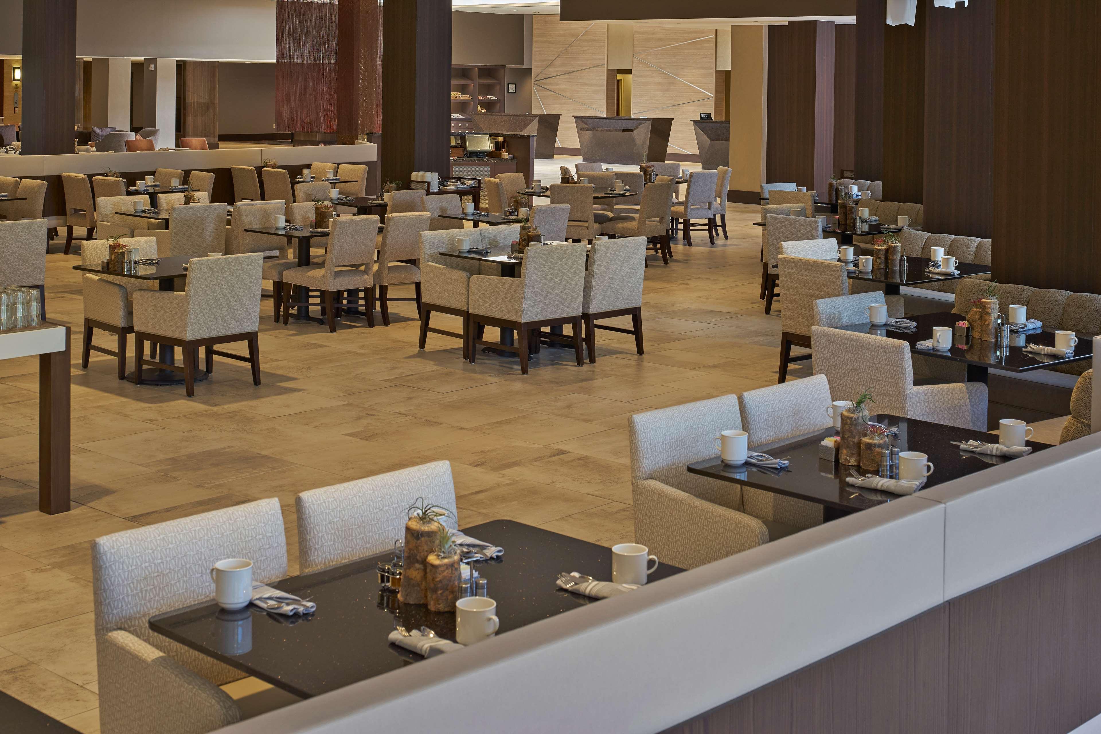 Hotel Hilton North Hills